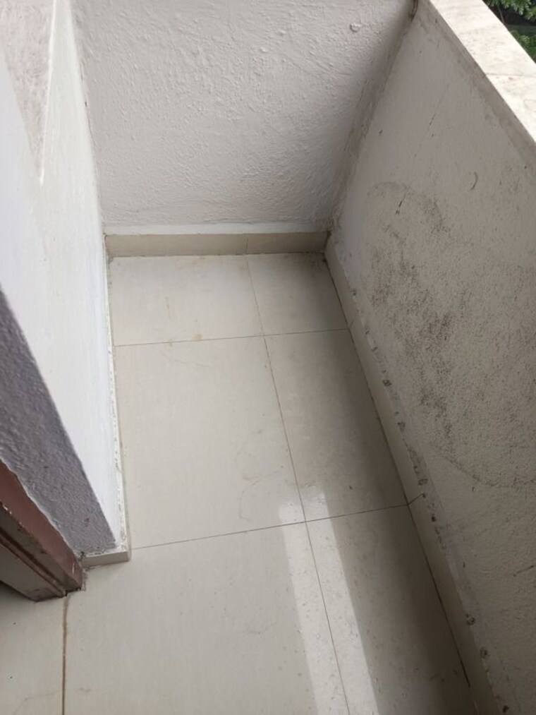 Bathroom, vishnu-dham Commercial Showroom 1650 Sq.Ft. In Bandra West Mumbai 10577559