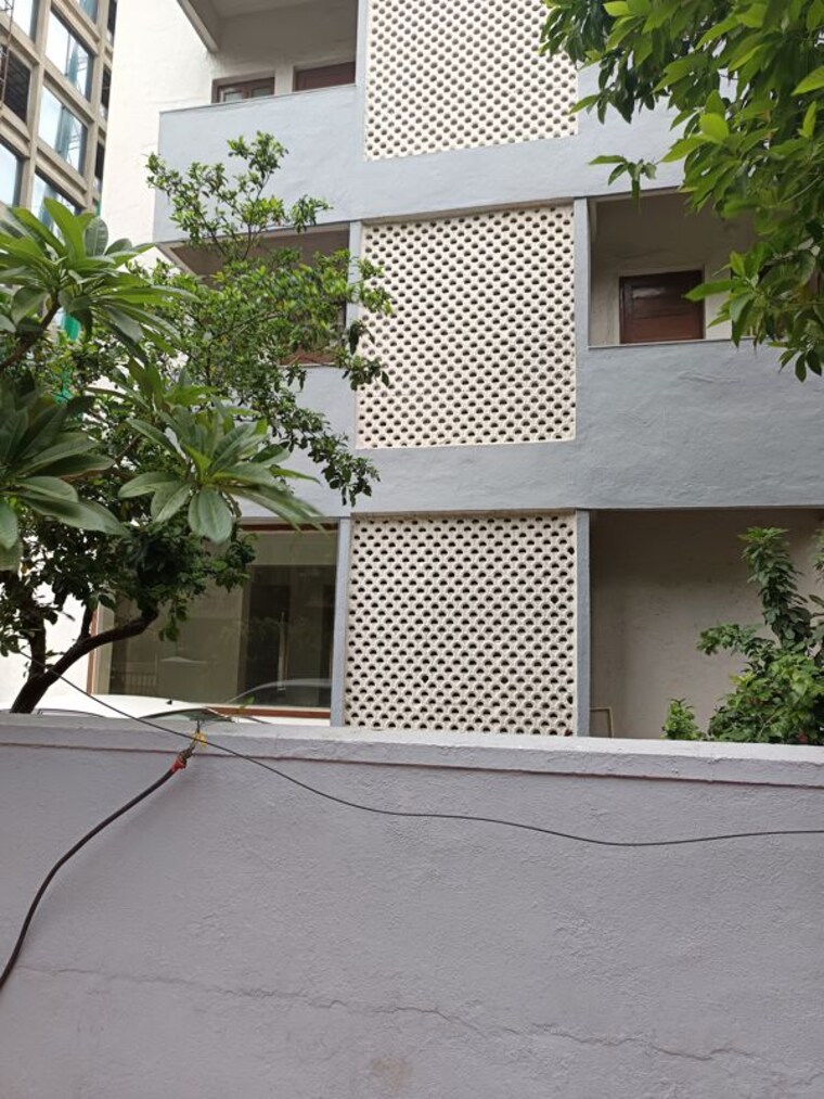 Balcony, vishnu-dham Commercial Showroom 1650 Sq.Ft. In Bandra West Mumbai 10577559