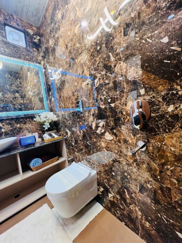 Bathroom, sector 125 2 Bedroom 105 Sq.Yd. Builder Floor In Sector 125 Kharar 10577547