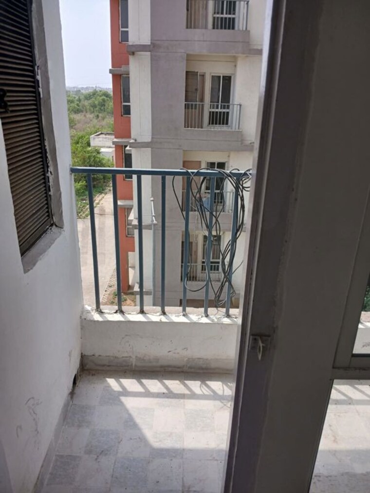 Balcony, madhuban bapudham 2 Bedroom 77 Sq.Mt. Apartment In Madhuban Bapudham Ghaziabad 10577544