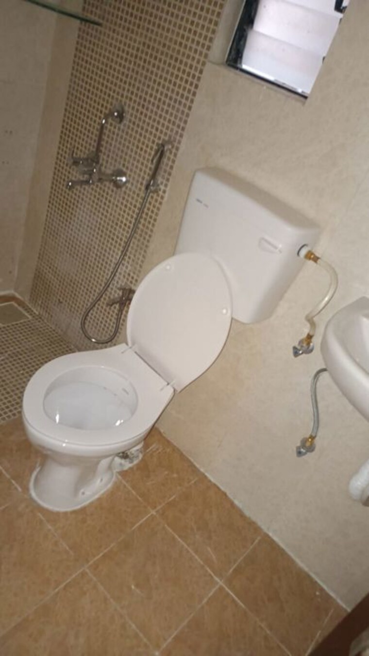 Bathroom, eisha-empire 2 Bedroom 850 Sq.Ft. Apartment In Hadapsar Pune 10577592