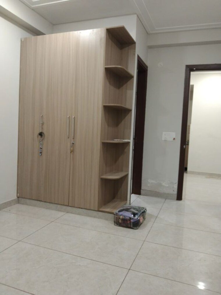 Bathroom, sector 23 1 Bedroom 500 Sq.Ft. Villa In Sector 23 Gurgaon 10577586