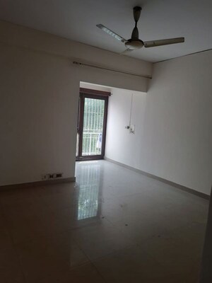  Shop For Rent in Vikas Puri