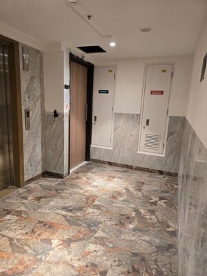 Room in 1 BHK Apartment at Siddha Sky, Sion – for Sale