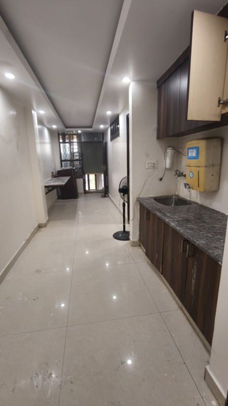 Kitchen, tarun enclave 3 Bedroom 1780 Sq.Ft. Builder Floor In Tarun Enclave Delhi 10577639