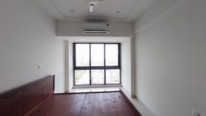 Room in 1 BHK Apartment at Queenstown Springs, Ghansoli – for Rent
