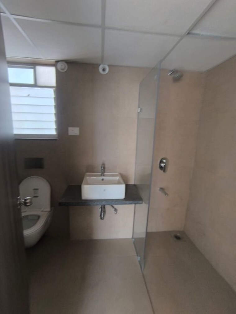 Bathroom, runwal-the-central-park 2 Bedroom 750 Sq.Ft. Apartment In Chinchwad Pune 10577635