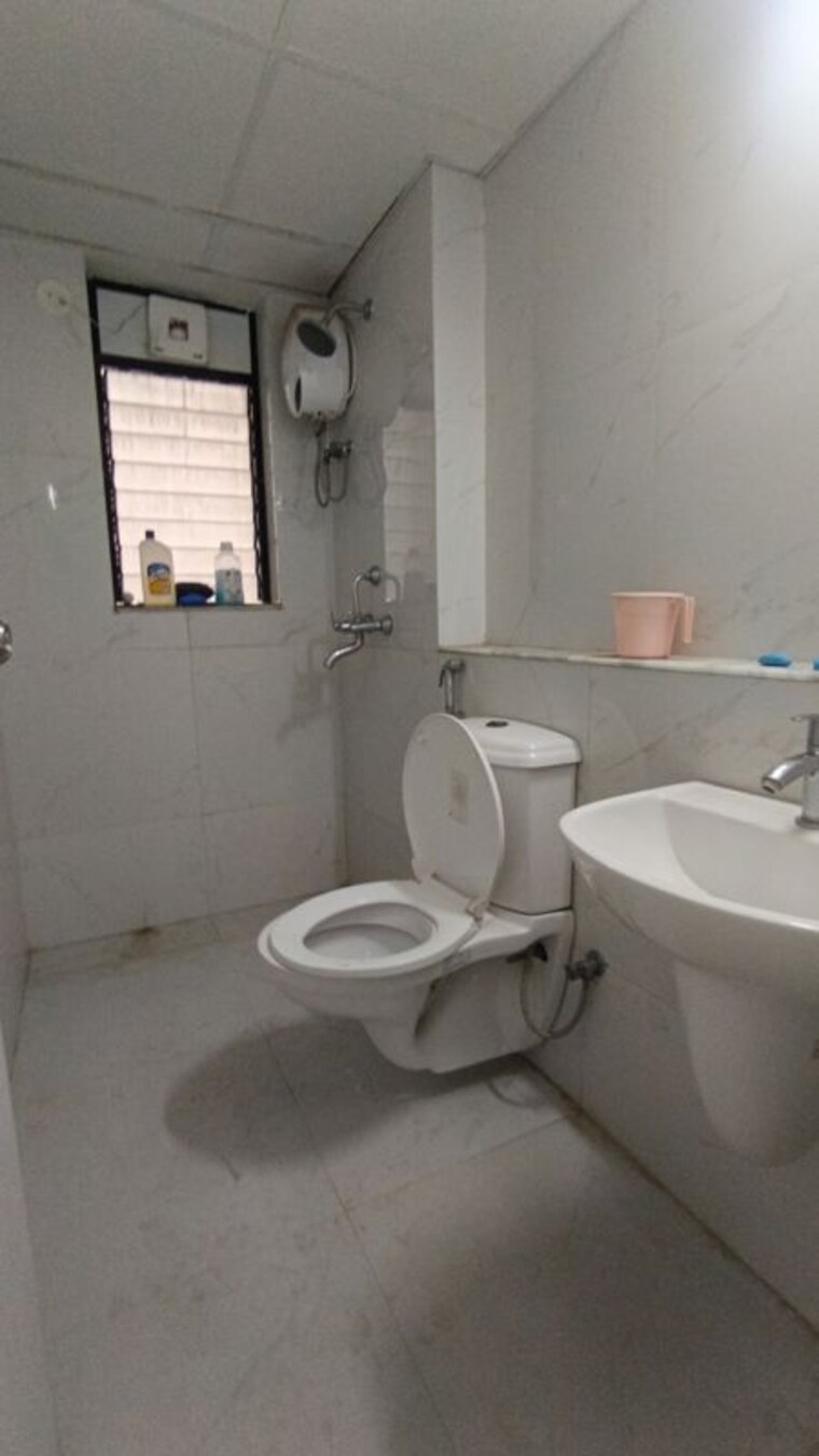 Bathroom, runwal-gardens 1 Bedroom 437 Sq.Ft. Apartment In Dombivli East Thane 10577661