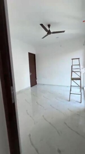 Room in 2 BHK Apartment at Raymond Ten X Habitat, Pokhran Road No Two – for Rent