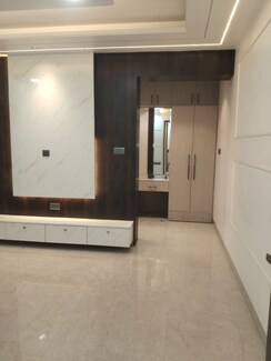 4 BHK + Store Room Apartment For Rent in Sarita Vihar