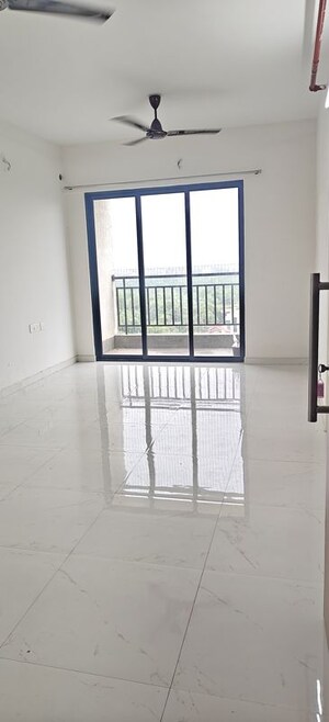 Room in 2 BHK Apartment at Runwal Gardens, Dombivli East – for Rent