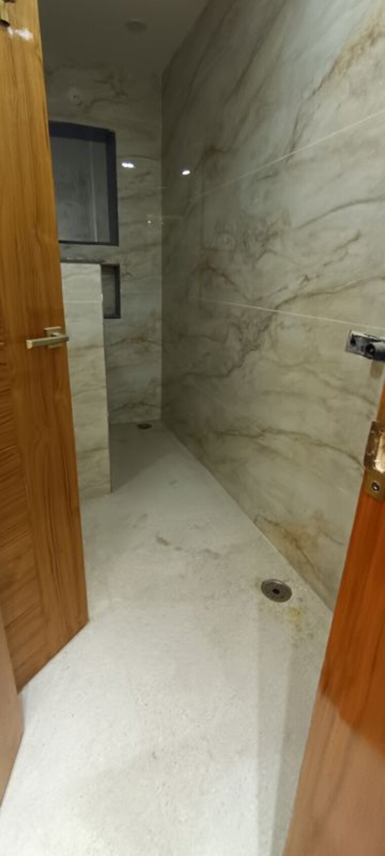 Balcony, parklands 3 Bedroom 250 Sq.Yd. Builder Floor In Sector 85 Faridabad 10577702