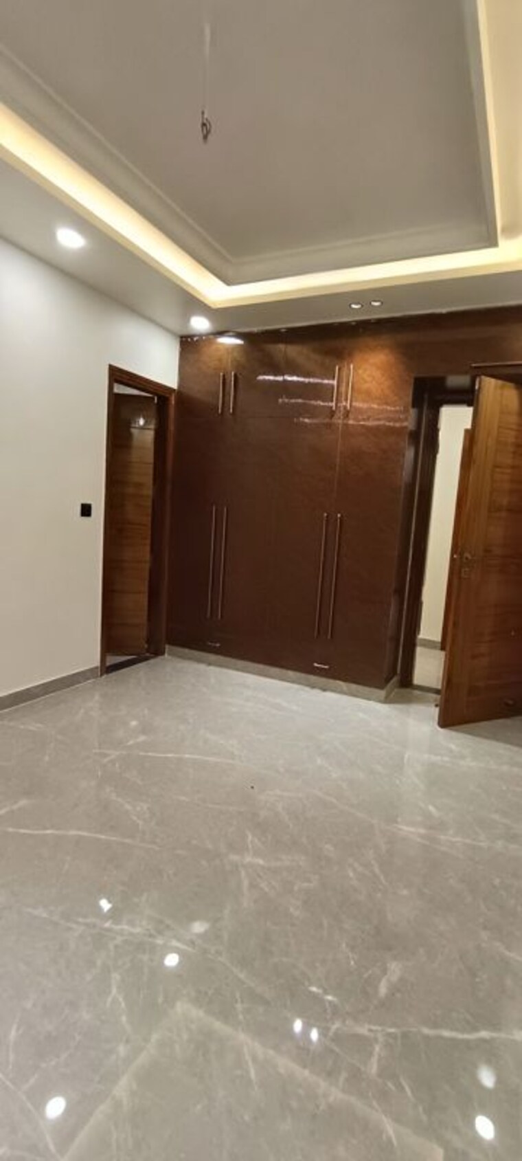 Room, parklands 3 Bedroom 250 Sq.Yd. Builder Floor In Sector 85 Faridabad 10577702
