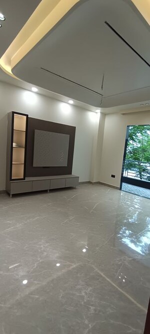 3 BHK Builder Floor For Rent in Parklands, Sector 85