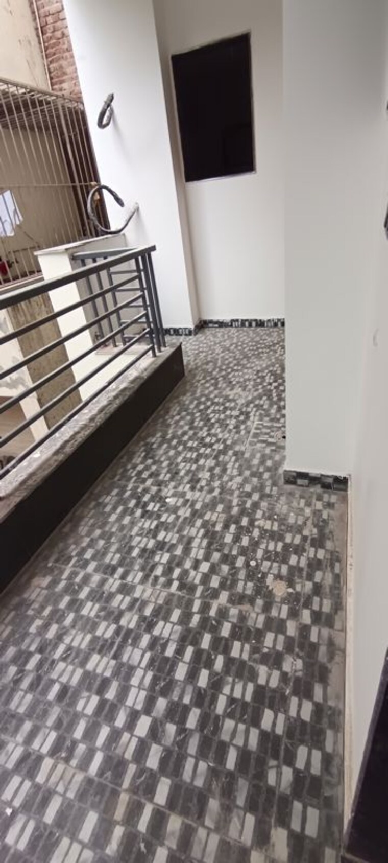 Balcony, parklands 3 Bedroom 250 Sq.Yd. Builder Floor In Sector 85 Faridabad 10577702