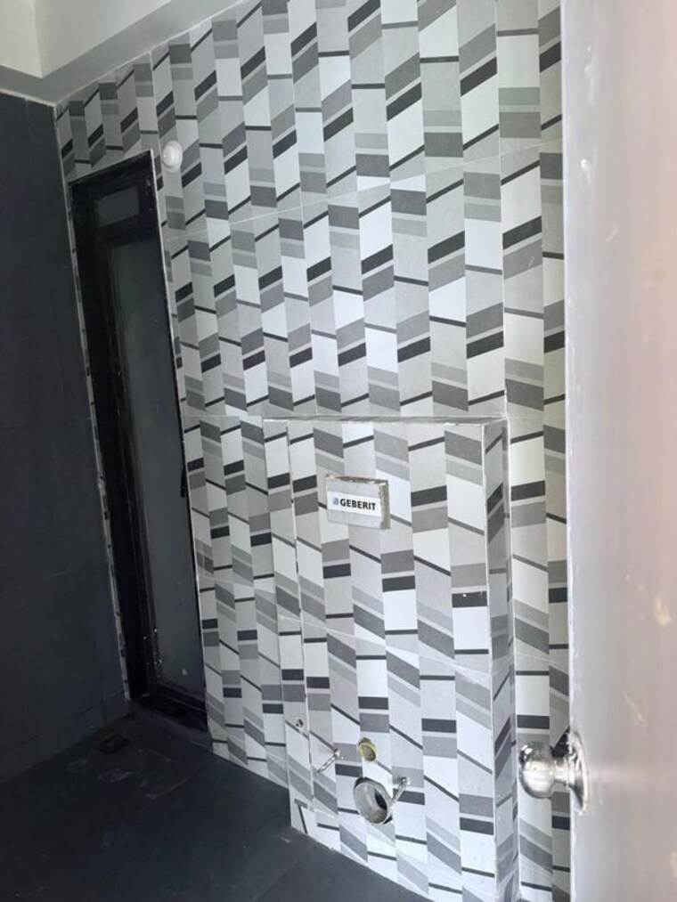 Bathroom, dhamji-shamji-mahavir-spring-tulip-phase-1 2 Bedroom 1005 Sq.Ft. Apartment In Pokhran Road No Two Thane 10577739