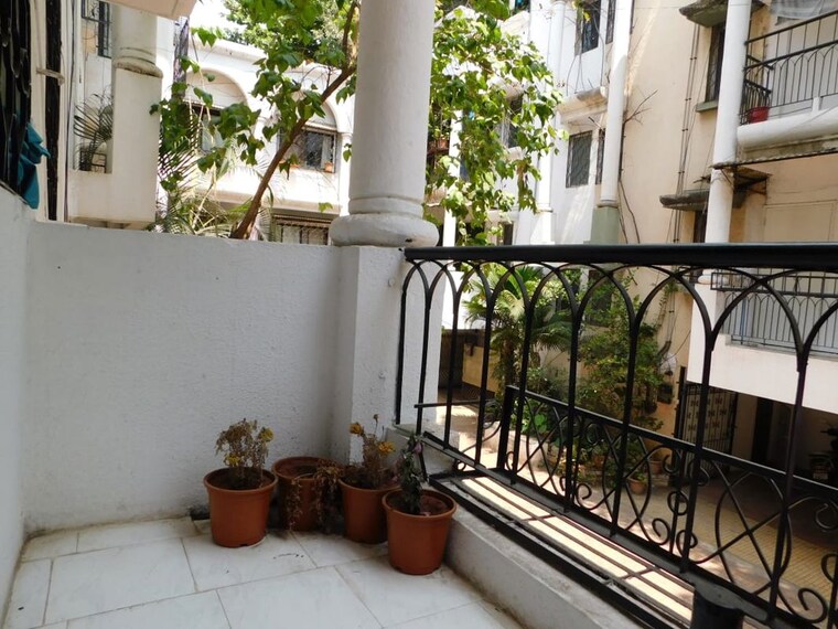 Balcony, pillar-homes 3 Bedroom 3000 Sq.Ft. Villa In Viman Nagar Pune 10577736