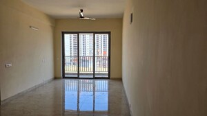 Room in 2 BHK Apartment at Paras Dews, Sector 106 – for Rent