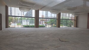 Common Area in 2.5 BHK Apartment at Smart World Orchard, Sector 61 – for Sale