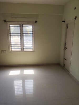 Room in 3 BHK Apartment at Adithya Nilaya, Kadubeesanahalli – for Rent