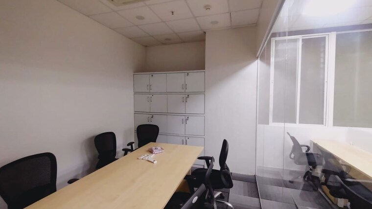 Team Area, shri-senapati-bapat-chs Commercial Office Space 1800 Sq.Ft. In Senapati Bapat Road Pune 10577777