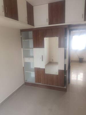 Room in 1 BHK Apartment at Sri Sai Residency Kadubeesanahalli, Kadubeesanahalli – for Rent