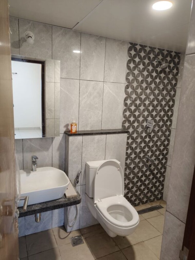 Bathroom, the-prestige-city 1 Bedroom 640 Sq.Ft. Apartment In Sarjapur Road Bangalore 10577806