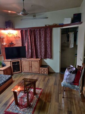 Living Room in 2 BHK Apartment at Shivtirth Nagar – for Rent
