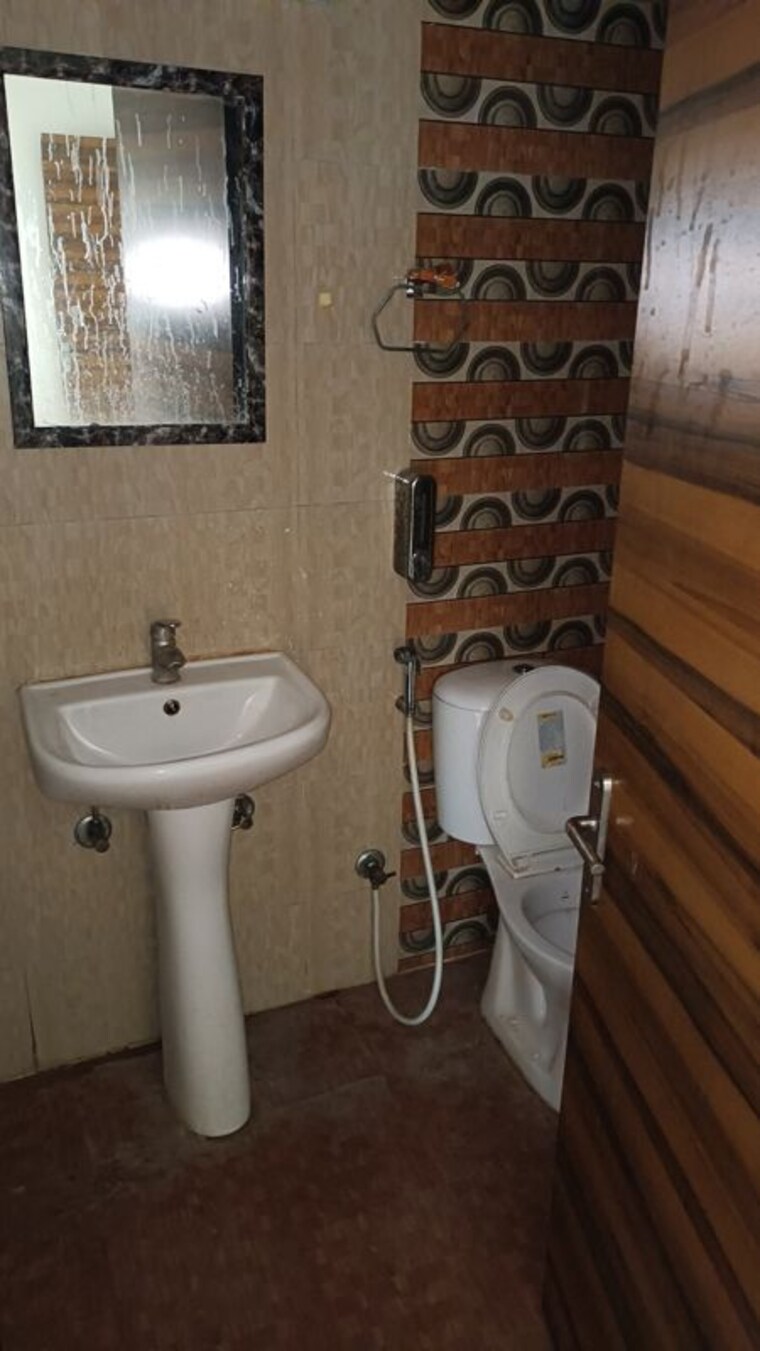 Bathroom, samridhi-luxuriya-avenue 3 Bedroom 1395 Sq.Ft. Apartment In Sector 150 Noida 10577831