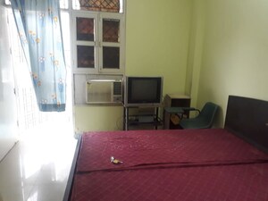 Bedroom in 1 RK Independent House at Sector 14 – for Rent