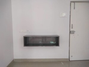 Furnished Amenities in 1 BHK Apartment at Goregaon West – for Rent