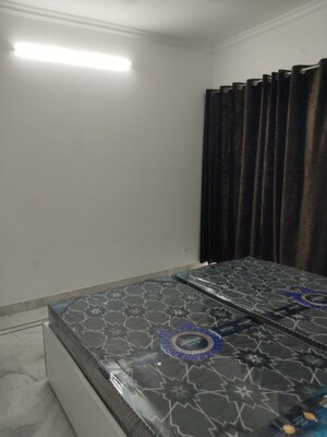 Bedroom in 4 BHK Apartment at Sarita Vihar – for Rent