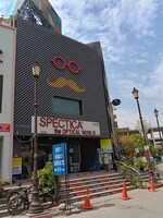 1900 Sq.Ft. Showroom in Sector 18