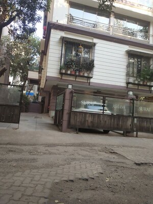 Parking in 2 BHK Apartment at Suraj Ashiana, Khar West – for Rent