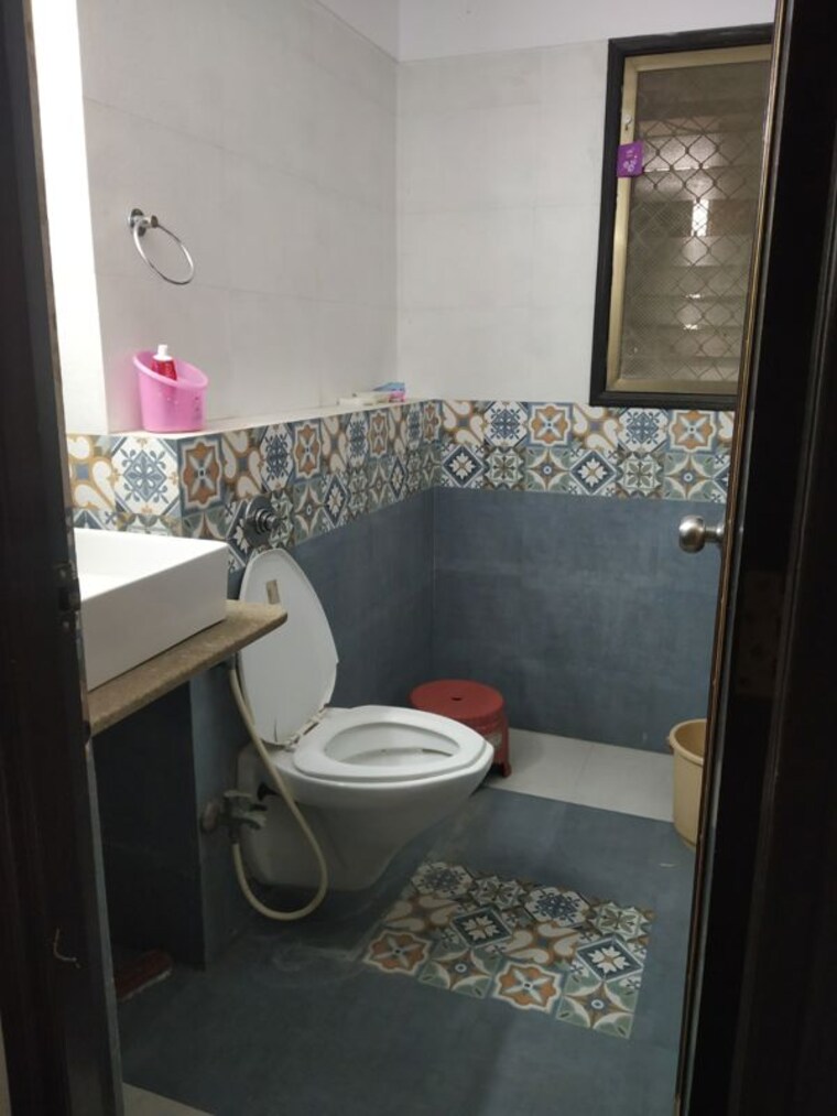 Attached Bathroom, suraj-ashiana 2 Bedroom 1275 Sq.Ft. Apartment In Khar West Mumbai 10577871