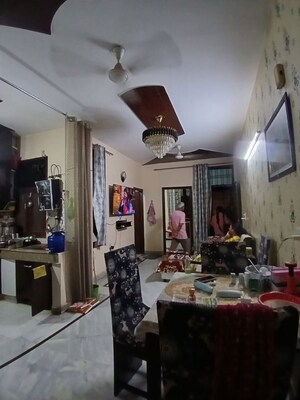 Living Room in 2 BHK Builder Floor at Spring Field, Sector 31 – for Sale