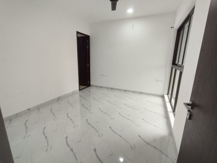 Room, raymond-ten-x-habitat 2 Bedroom 670 Sq.Ft. Apartment In Pokhran Road No Two Thane 10577912