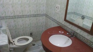 Bathroom in 1 RK Independent House at Sector 14 – for Rent