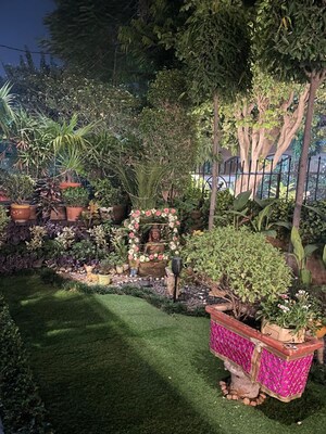 6+ BHK Independent House – Garden View at Palam Vihar - for Sale
