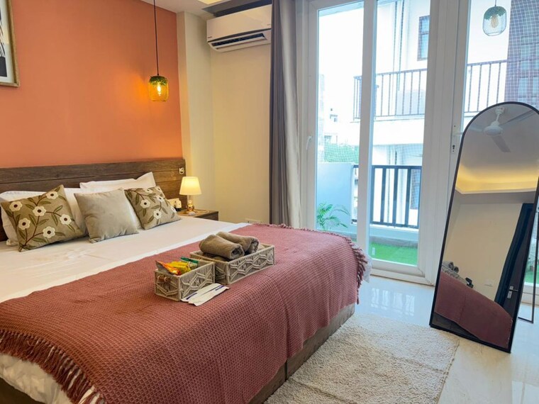 Bedroom, sector 42 1 Bedroom 500 Sq.Ft. Builder Floor In Sector 42 Gurgaon 10577940