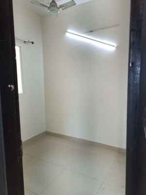 Room in 2 BHK Apartment at Samridhi Luxuriya Avenue, Sector 150 – for Rent