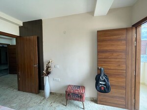Room in 2 BHK Independent House at Sector 14 – for Rent