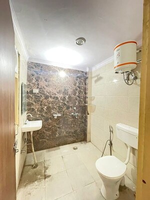 Bathroom in 2 BHK Independent House at Sector 14 – for Rent