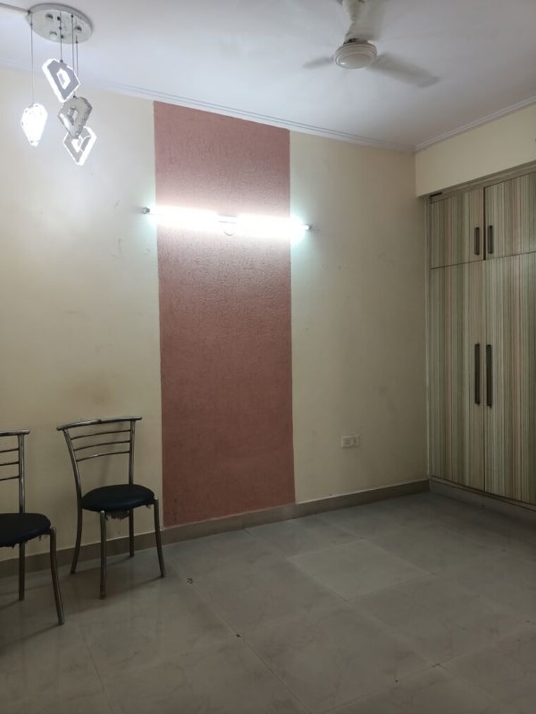 Room, supertech-livingston 3 Bedroom 1320 Sq.Ft. Apartment In Sain Vihar Ghaziabad 10500019
