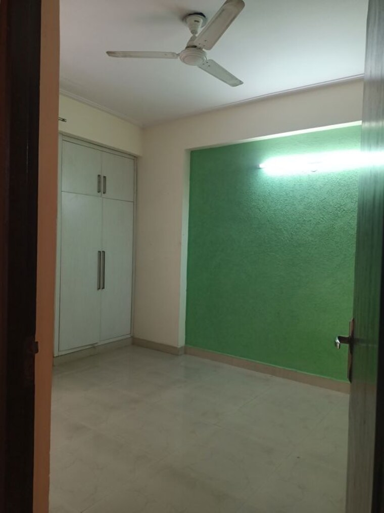 Room, supertech-livingston 3 Bedroom 1320 Sq.Ft. Apartment In Sain Vihar Ghaziabad 10500019