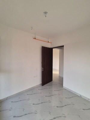 Room in 2 BHK Apartment at Raymond Ten X Habitat, Pokhran Road No Two – for Rent