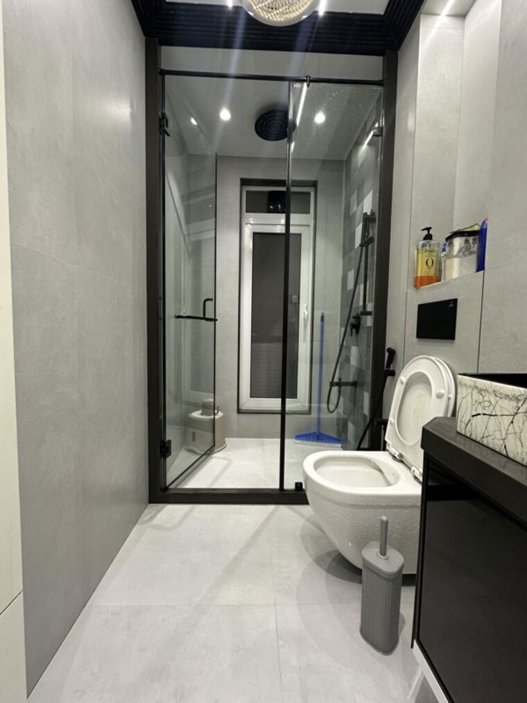 Bathroom, marathon-monte-south 3 Bedroom 1890 Sq.Ft. Apartment In Byculla West Mumbai 10578021