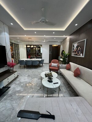 Team Area in 3 BHK Apartment at Marathon Monte South, Byculla West – for Sale
