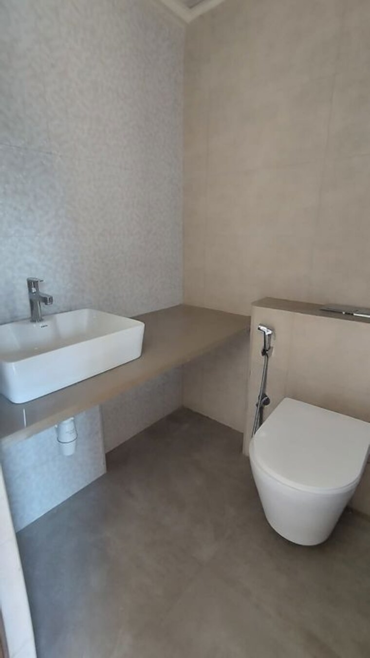 Bathroom, kalpataru-srishti-namaah 3 Bedroom 1300 Sq.Ft. Apartment In Mira Road Thane 10577913
