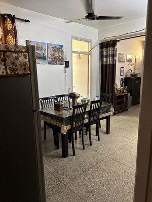 Dining area in 1.5 BHK Villa at Sector 30 – for Rent
